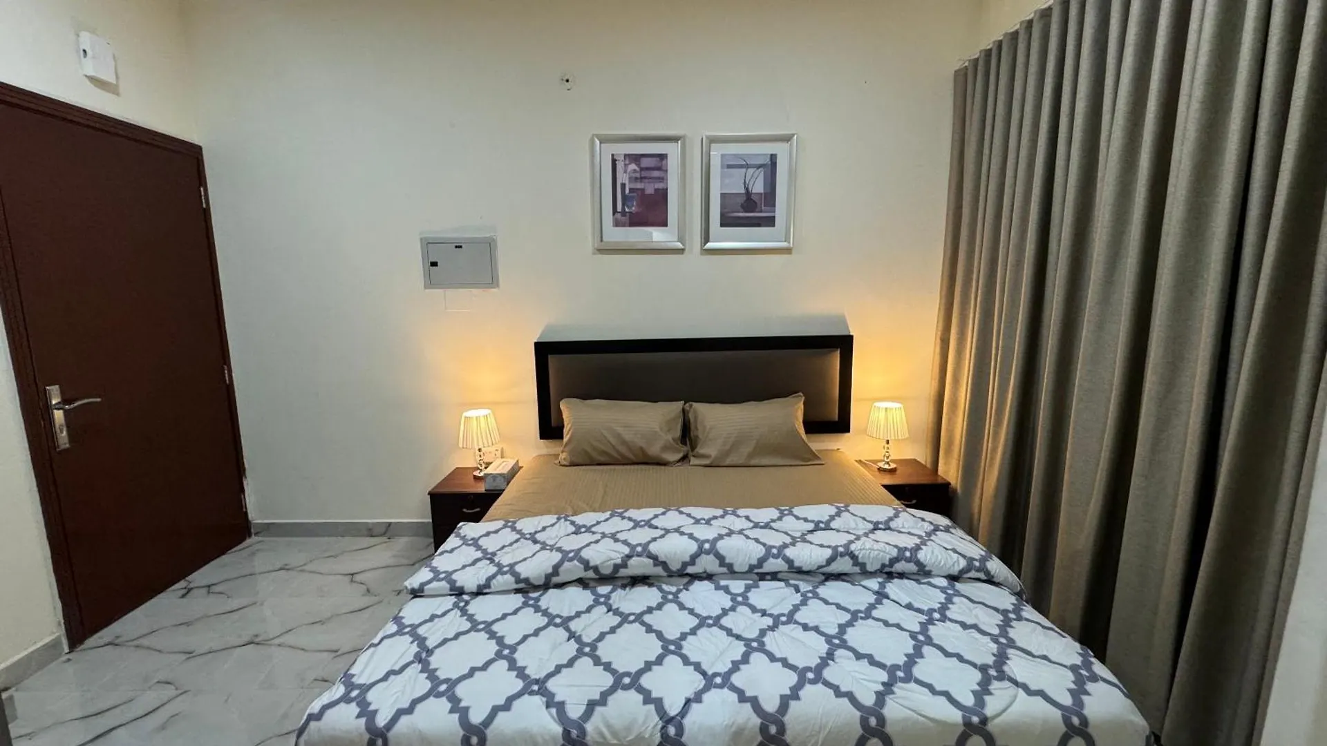 Brand New Independent Studio Apartments Near Union Metro Station Dubai Homestay