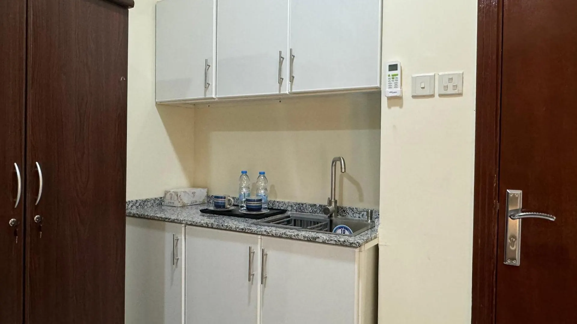 Homestay Brand New Independent Studio Apartments Near Union Metro Station Dubai United Arab Emirates